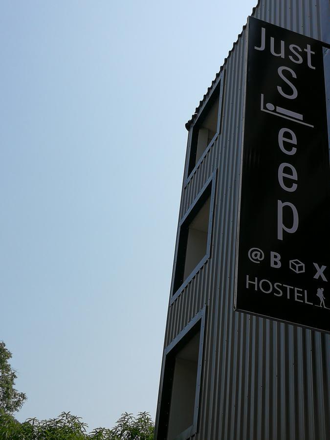 צ'יאנג מאי Just Sleep @Box Hostel מראה חיצוני תמונה