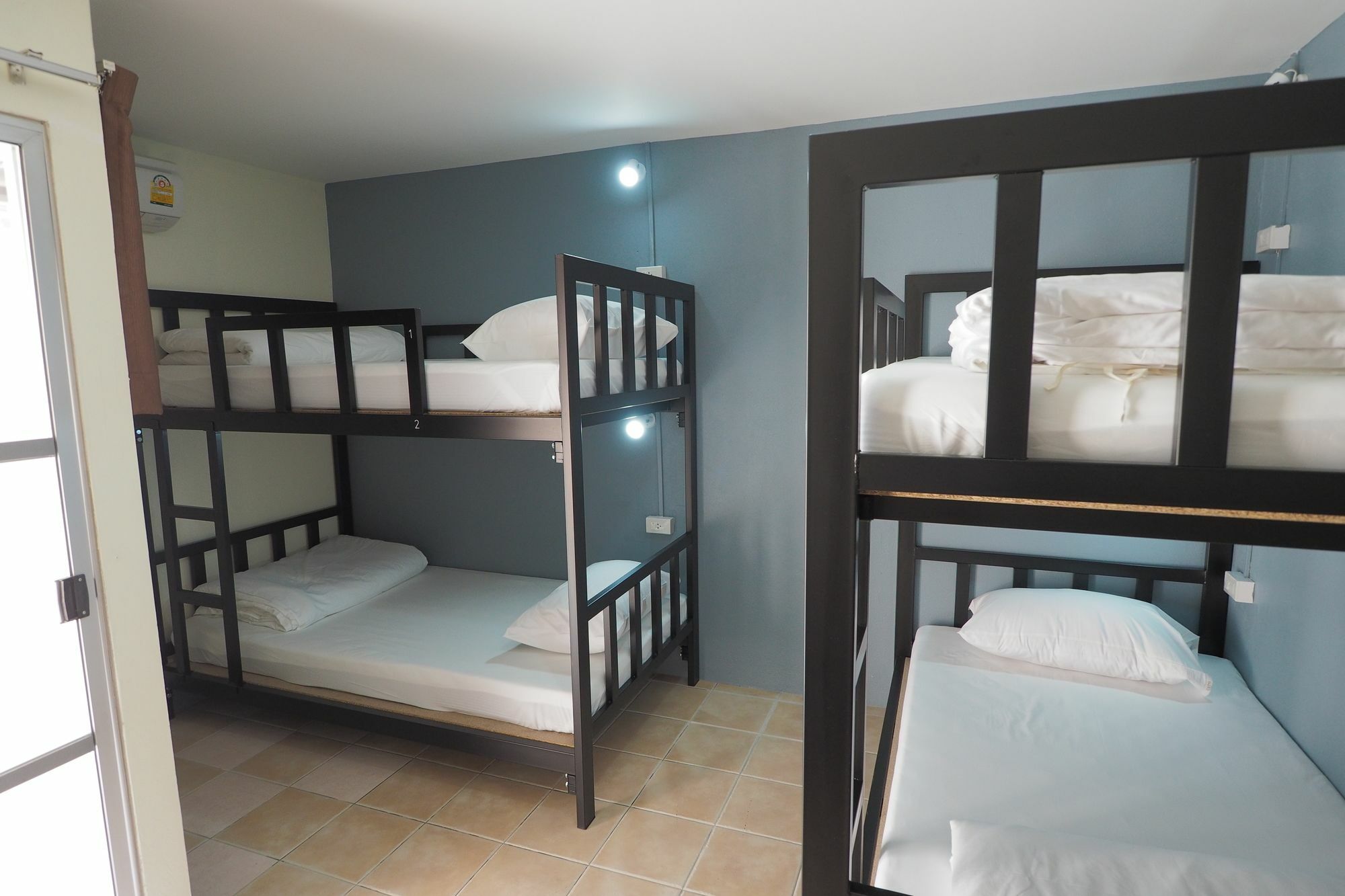 צ'יאנג מאי Just Sleep @Box Hostel מראה חיצוני תמונה